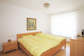 Schlafzimmer - Betreutes Wohnen im Zentrum – helle 3-Zimmer-Wohnung mit Balkon