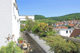 Dachterrassen entlang des - Helle Penthouse-Wohnung mit ca. 60 m² Außenfläche: Große Dachterrasse, Loggia und Balkon