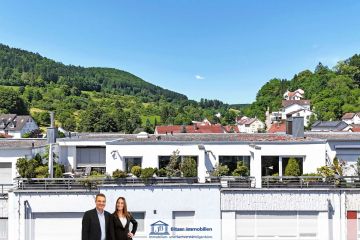 Helle Penthouse-Wohnung mit ca. 60 m² Außenfläche: Große Dachterrasse, Loggia und Balkon, 72461 Albstadt, Penthousewohnung