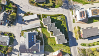 Luftaufnahme - Modernisiert und bezugsfertig – gepflegte 3-Zimmer-Wohnung mit Balkon und Garage