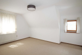 Schlafzimmer - Gepflegtes Einfamilienhaus mit Panoramablick in Waldrandlage