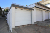 Garage mit elektrischem Antrieb - Attraktives Wohnhaus mit Einliegerwohnung in bevorzugter Wohnlage