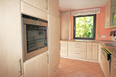 Einbauküche - Attraktives Wohnhaus mit Einliegerwohnung in bevorzugter Wohnlage