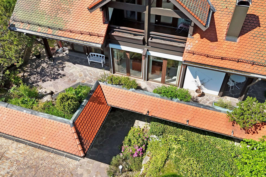 Naturstein-Terrasse