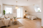 Wohnen / Schlafen - KI-generiert - Helles Single-Appartement mit Westbalkon und Garage