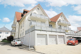 Garage - Helles Single-Appartement mit Westbalkon und Garage